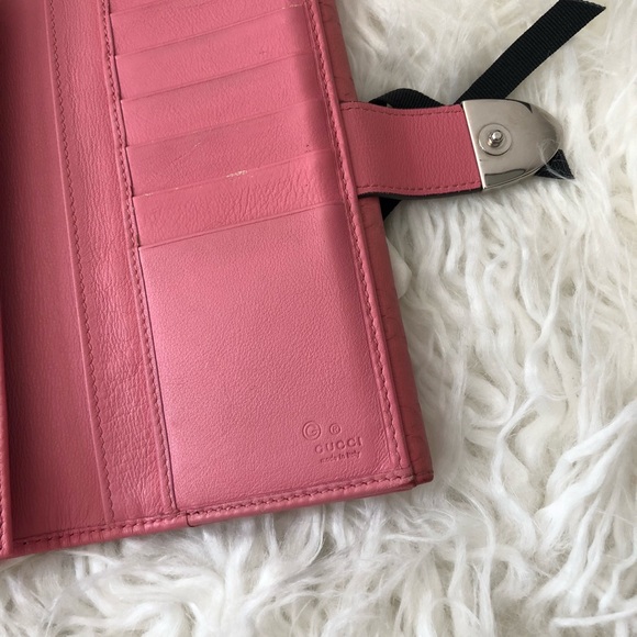 Gucci Guccissima Embossed Wallet - Picture 4 of 8